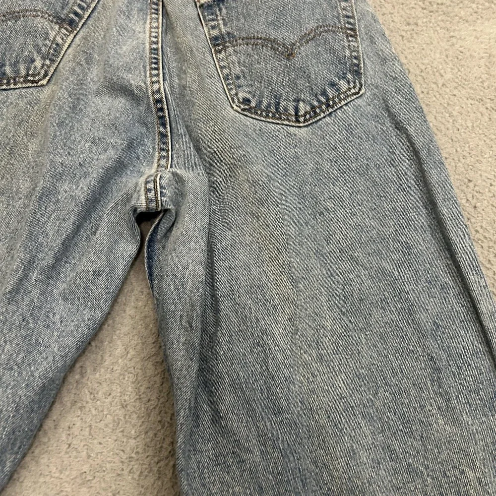 Vintage Levis Jeans Mens 36x34 Blue Denim 560 Loose Fit Tapered Leg Light Wash